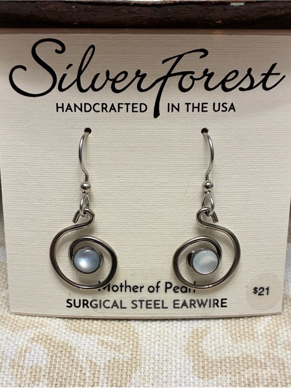 New Silver Forest Earrings Silver Tone Mother of Pearl MOP  Wire Surgical Stee